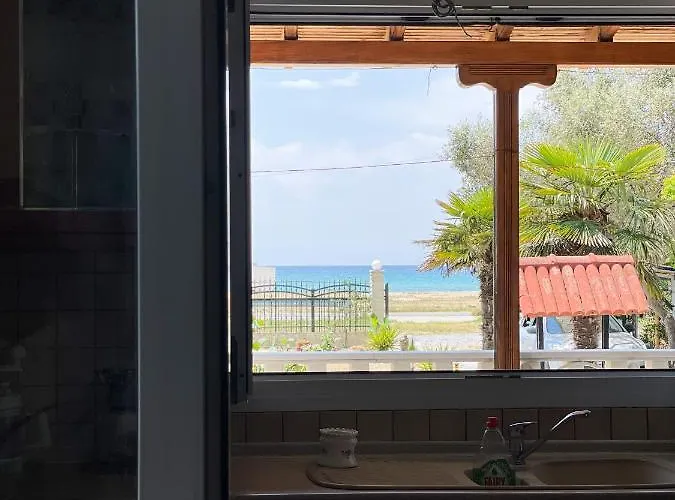Дом отдыха Casa Lia-beach Front