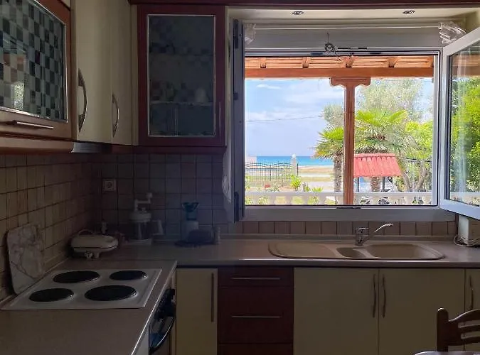 Дом отдыха Casa Lia-beach Front *
