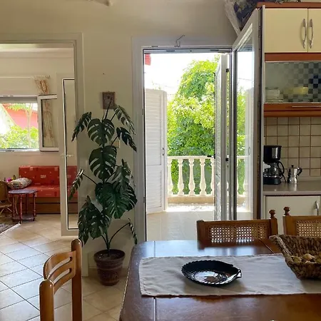 Casa Lia-beach Front Holiday home *