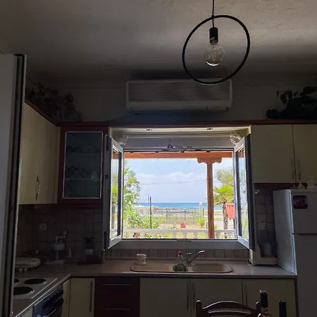 別荘 Casa Lia-beach Front Nea Kallikrateia