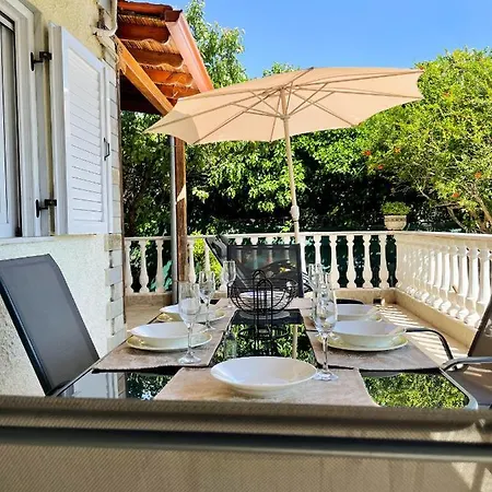 Casa Lia-beach Front *